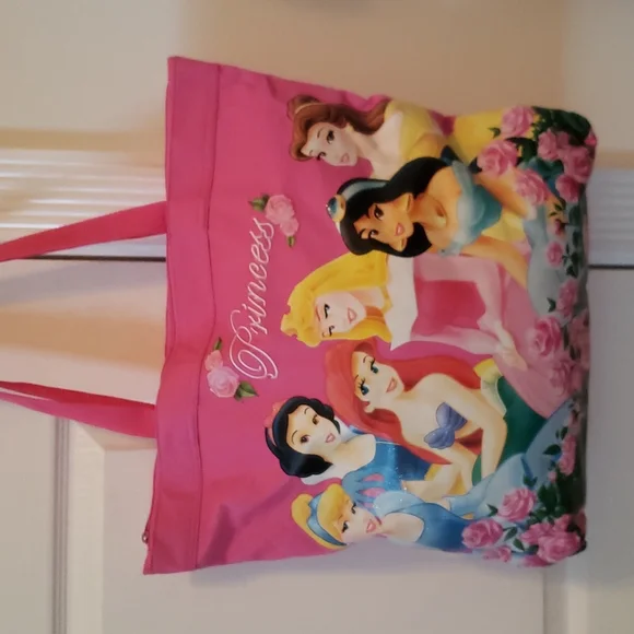 Pink Disney Princess Weekend bag - Picture 1 of 9